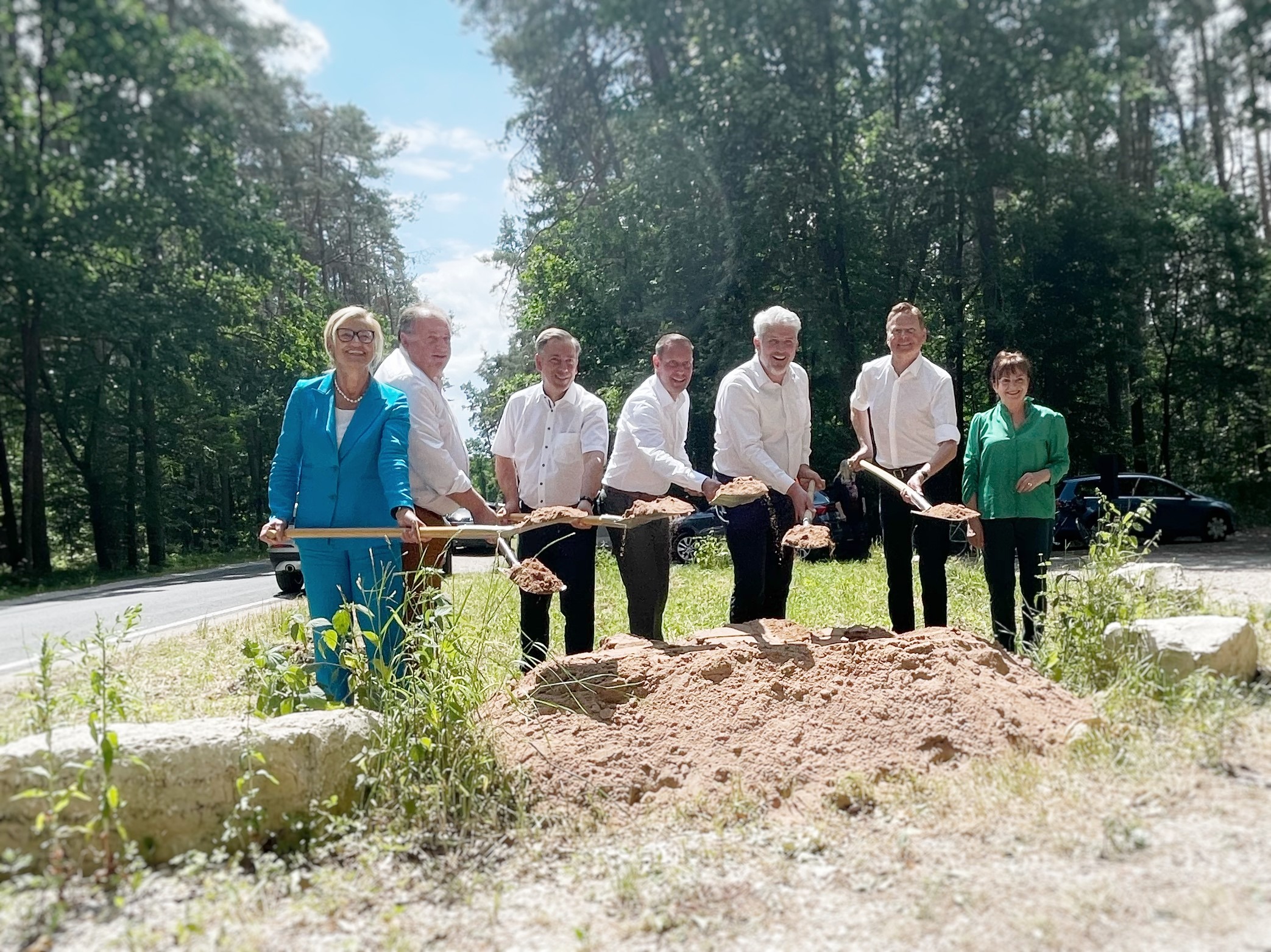 Meilenstein für Ausbau eines überregionalen Radwegenetzes