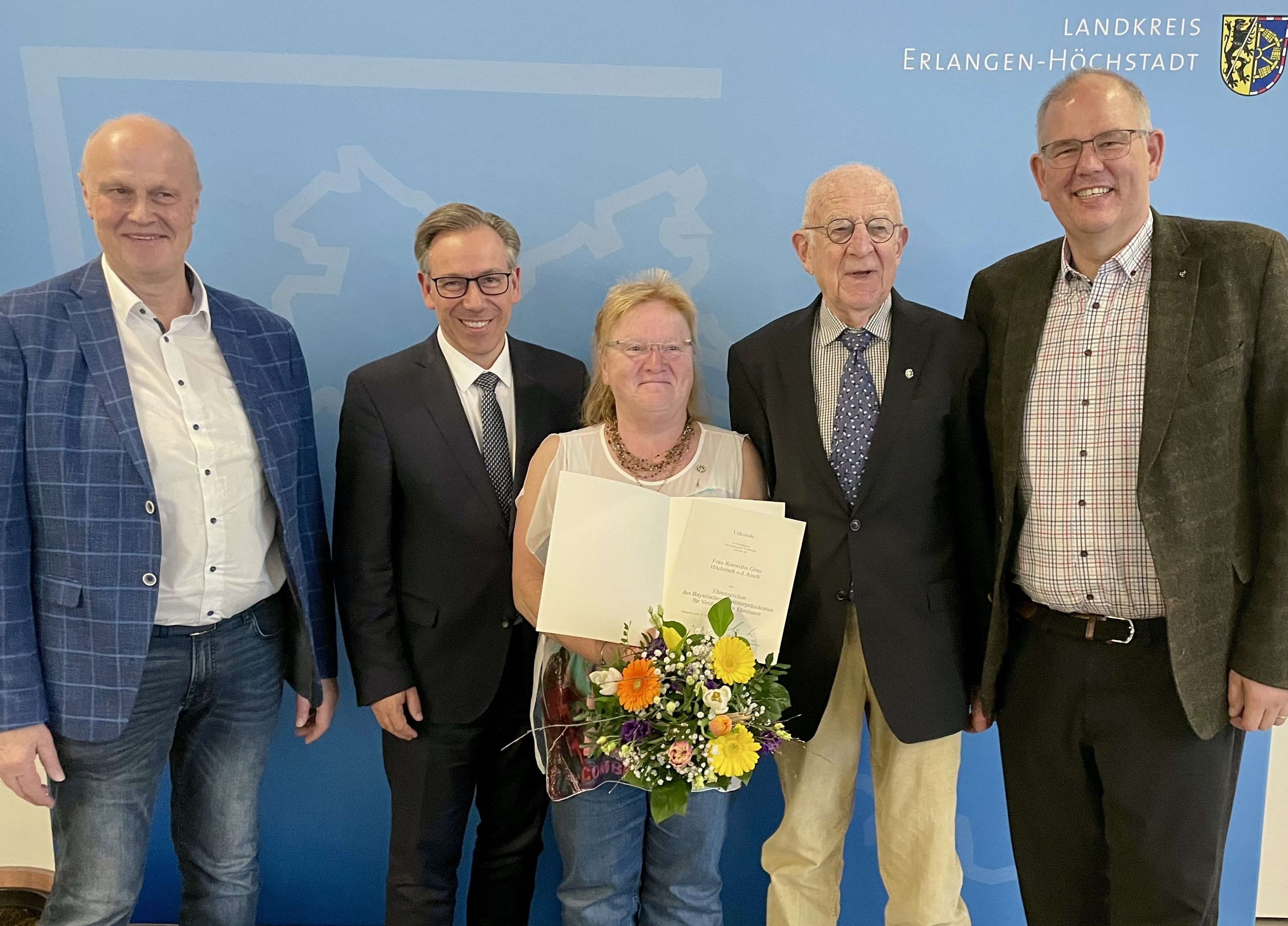 Ehrenzeichen des Bayerischen Ministerpräsidenten ausgehändigt