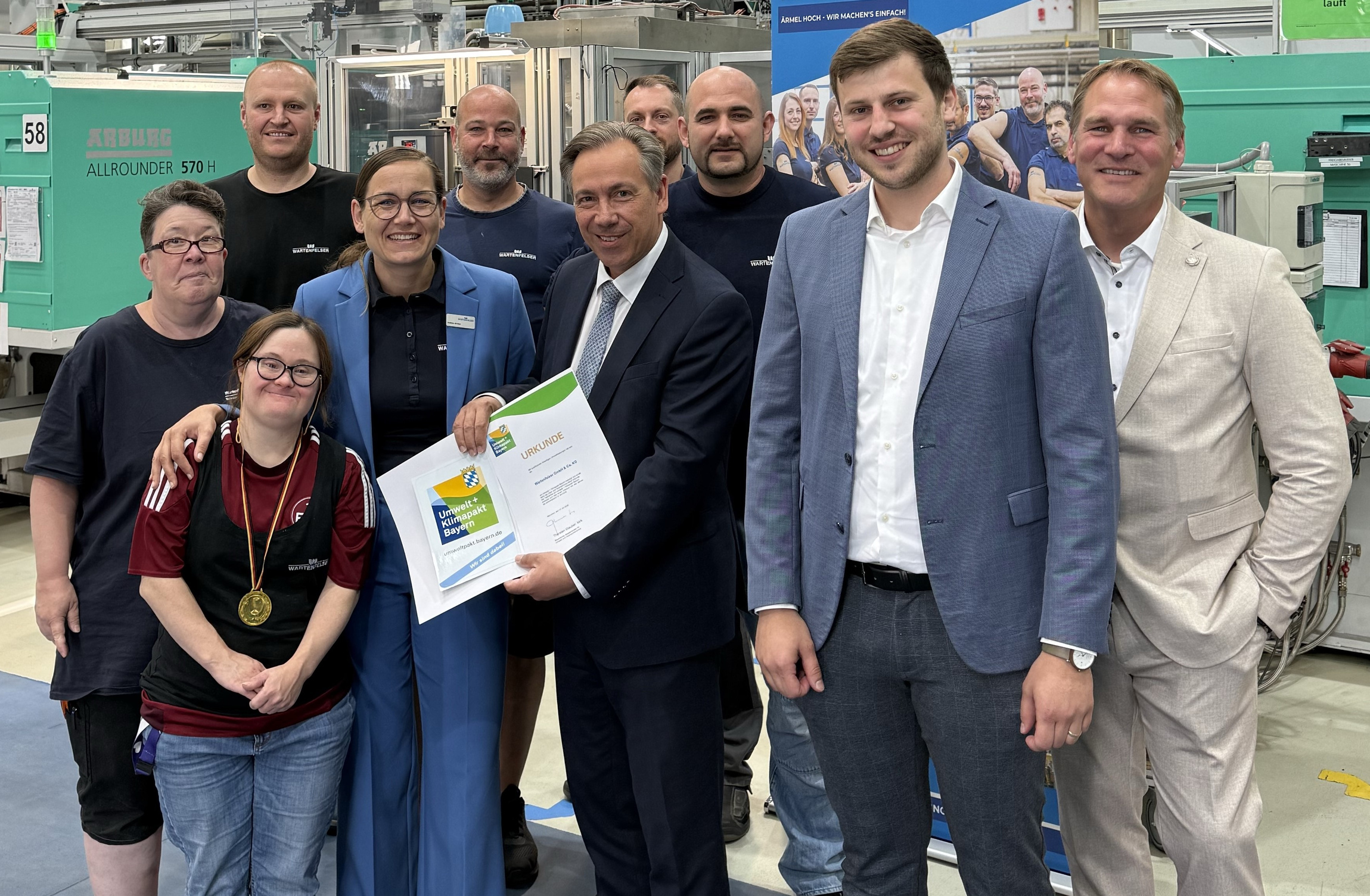 Wartenfelser GmbH & Co. KG aus Hemhofen mit Umweltpakturkunde ausgezei